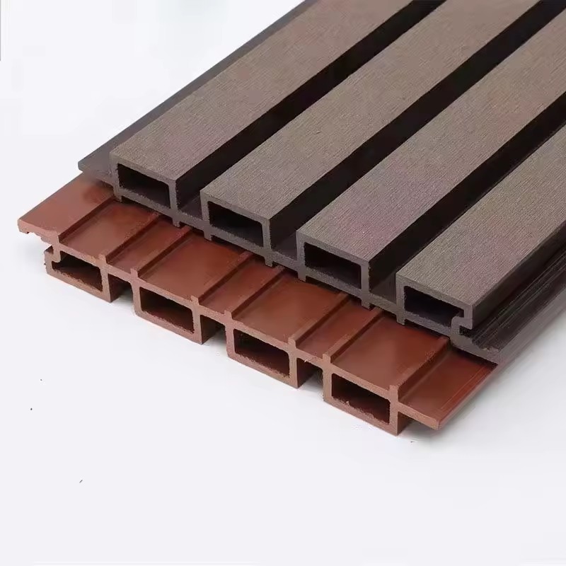 การตกแต่งภายนอกอาคารจะเปลี่ยนพื้นที่ของคุณให้เป็นพื้นที่นั่งเล่นมีสไตล์และใช้งานได้จริงได้อย่างไร